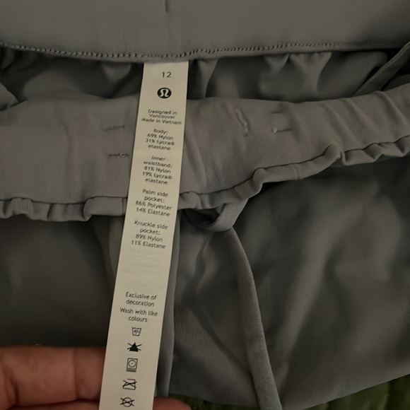 Lululemon pants gray - Picture 3 of 4
